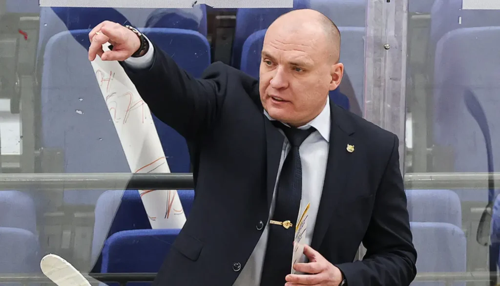 Андрей Разин возглавил тренерский штаб ХК «Адмирал»