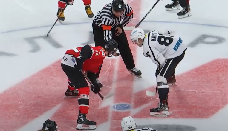 «Кузнецкие Медведи» вырвали третью домашнюю победу подряд