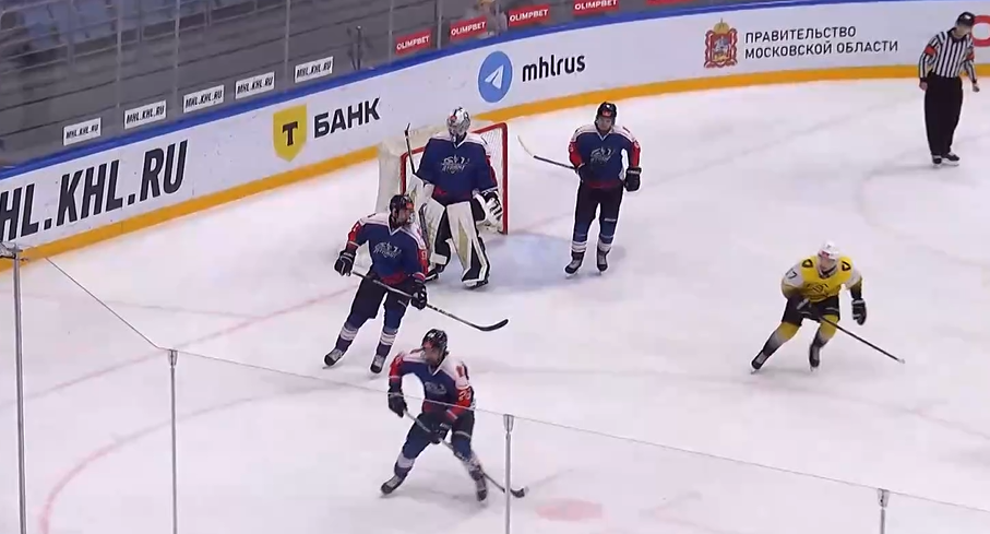 Алмаз вырвал победу у Атланта в концовке матча