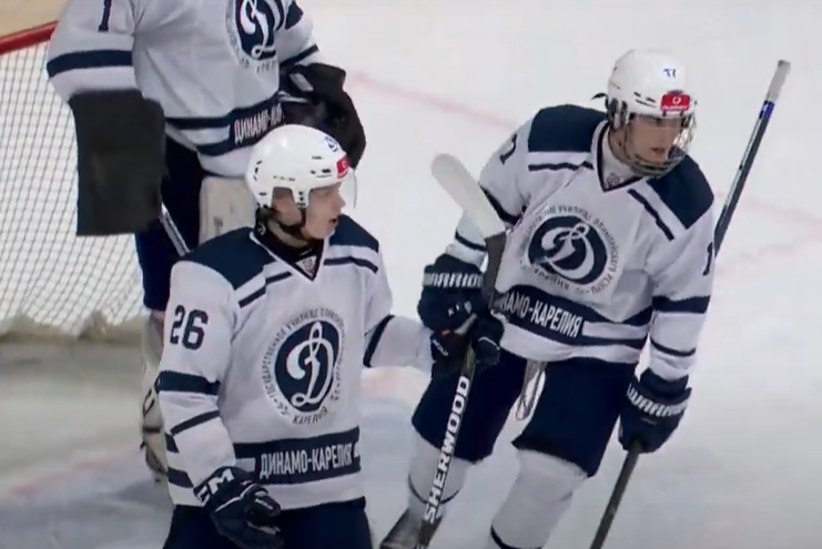Динамо-Карелия сенсационно обыграла Алмаз в Череповце