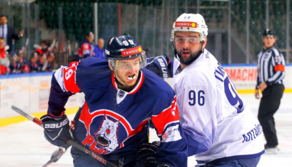 Стальные Лисы включили скорость после перерыва и разгромили соперника