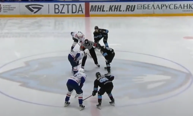 «Динамо-Шинник» уверенно разобрал «Крылья Советов» дома