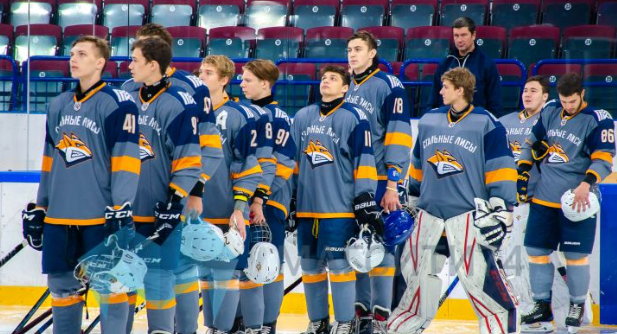 «Стальные Лисы» примут «Толпар» в ключевом матче