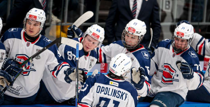 «Чайка» и «Мамонты Югры» проведут ключевую серию