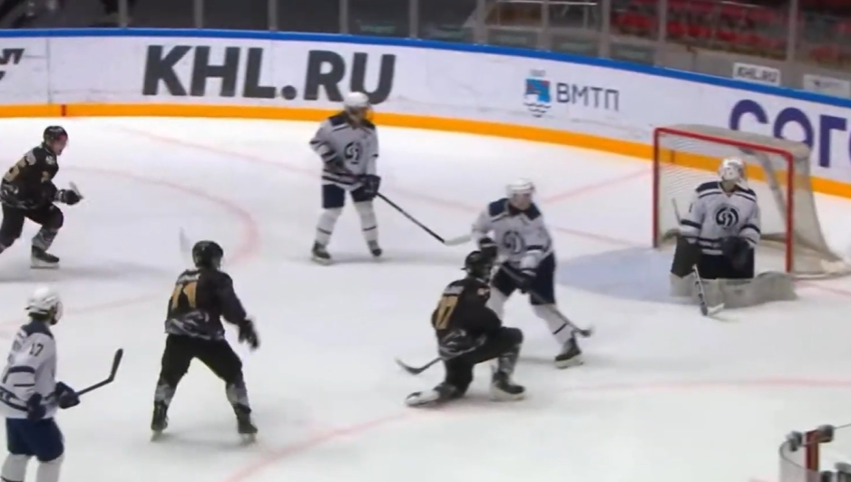 «Динамо-Карелия» вырвала победу у «Тайфуна»