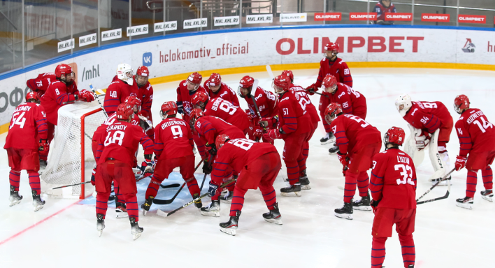 «Локо-76» переиграл «Омских Ястребов»
