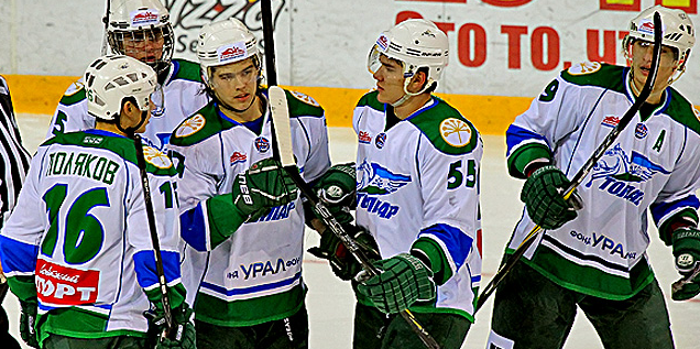 «Толпар» разгромил «Алмаз» в Череповце